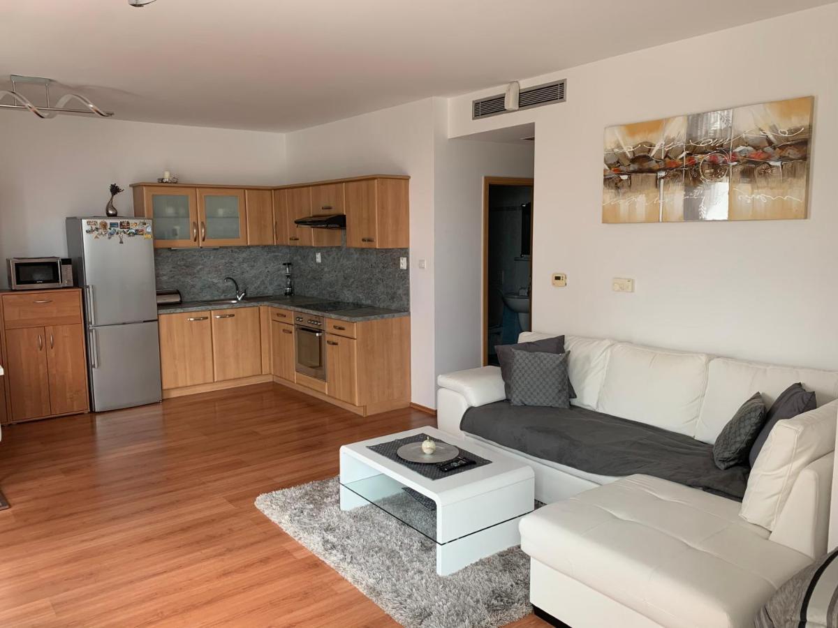 Vienna Gate Apartment Bratislava Ngoại thất bức ảnh
